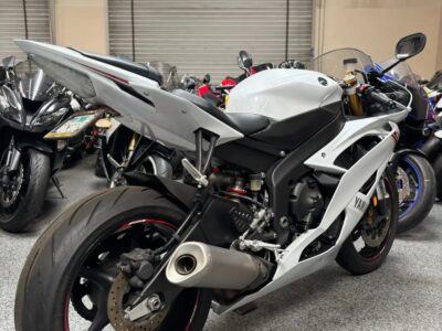 2015 Yamaha R6 PEARL WHITE