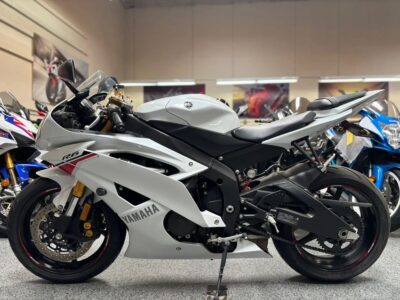 2015 Yamaha R6 PEARL WHITE