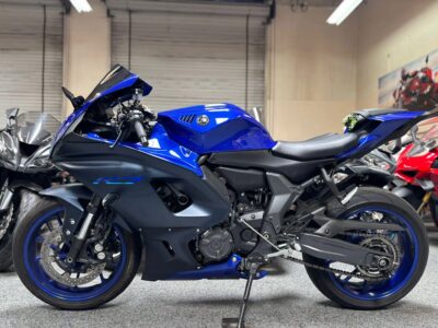 2022 YAMAHA R7