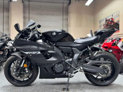 2024 YAMAHA R7