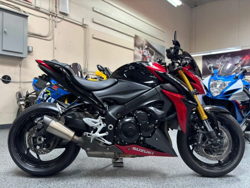 2016 SUZUKI GSX-S1000