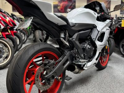 2023 YAMAHA R7