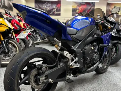 2009 Yamaha R1 Crossplane
