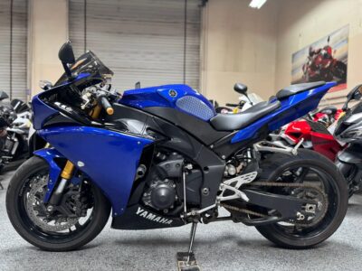 2009 Yamaha R1 Crossplane