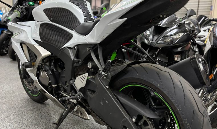 2017 Kawasaki Ninja 636 ZX6R - AK Motors