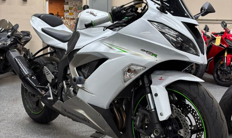 2017 Kawasaki Ninja 636 ZX6R - AK Motors