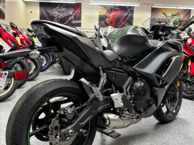 2024 Kawasaki Ninja 650 TRACTION CONTROL