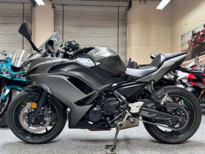 2024 Kawasaki Ninja 650 TRACTION CONTROL