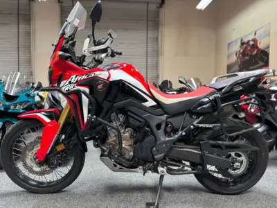 2017 Honda Africa Twin DCT  CRF1000L