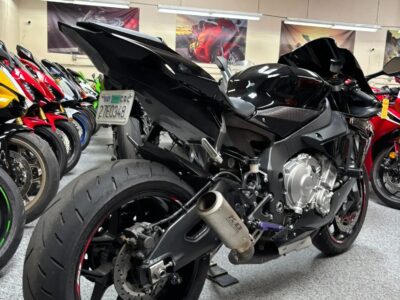 2015 Yamaha R1