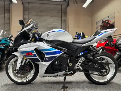 2013 Suzuki GSXR 1000 Commemorative Edition