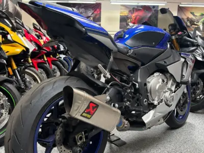 2015 Yamaha R1