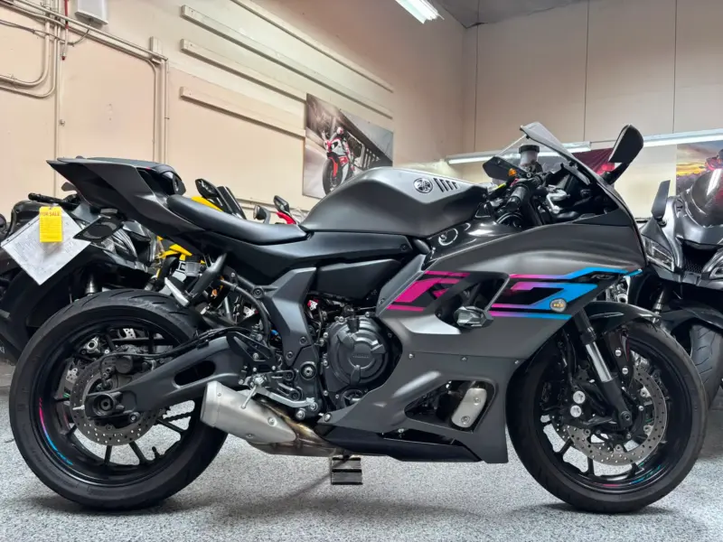 2024 Yamaha R7 Sport Bike for Sale
