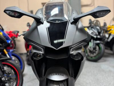 2016 Yamaha R1S