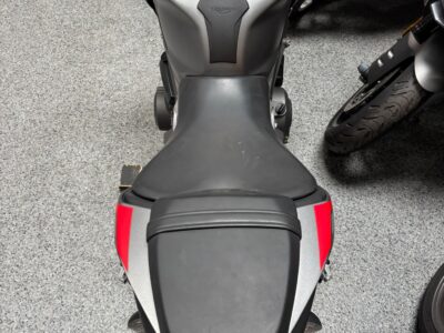2022 Triumph Street Triple R  765