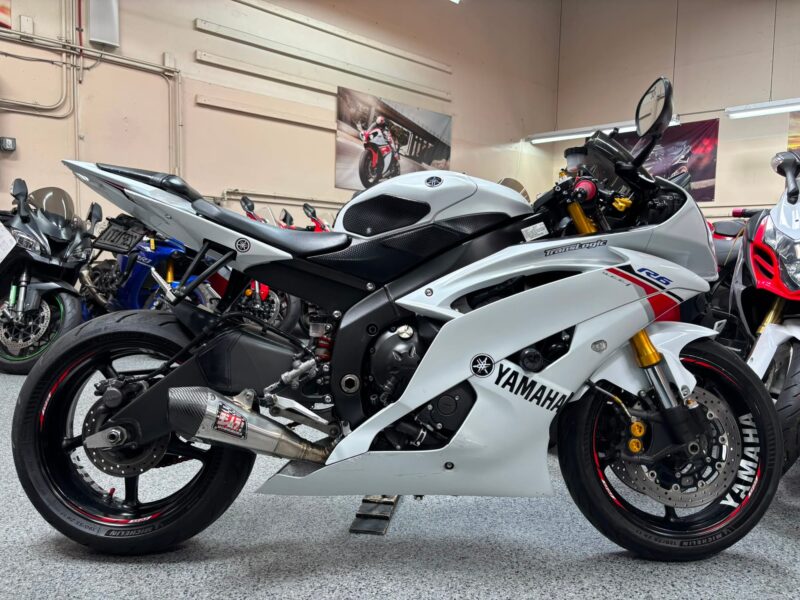 2015 Yamaha R6 RAVEN