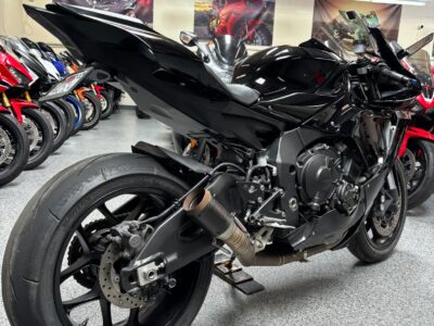 2020 Yamaha R1