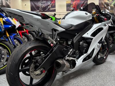 2015 Yamaha R6 RAVEN