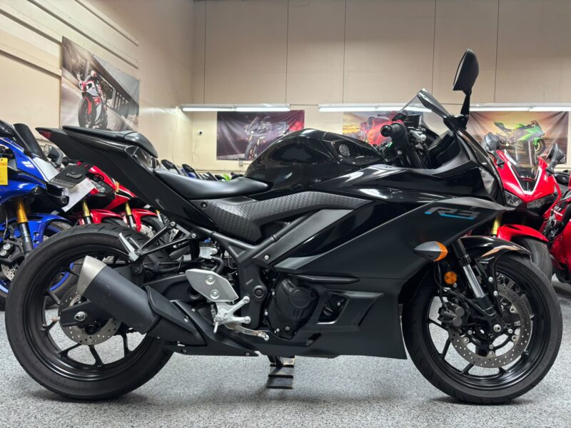 2023 Yamaha R3 ABS