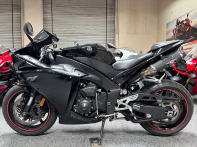 2010 Yamaha R1 Crossplane