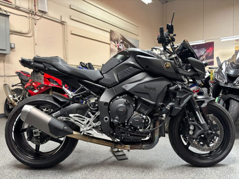 2020 YAMAHA MT10 MT-10