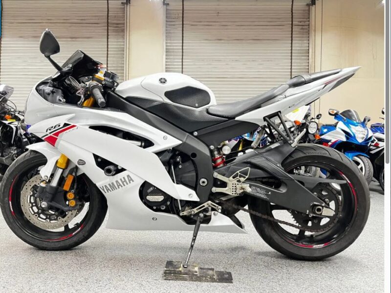 2015 Yamaha R6 RAVEN