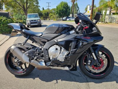 2015 Yamaha R1