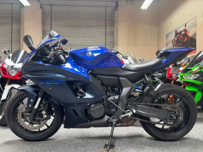 2022 Yamaha R7