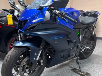 2022 Yamaha R7