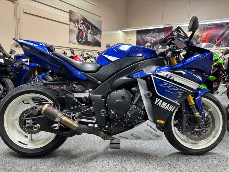 2013 Yamaha R1