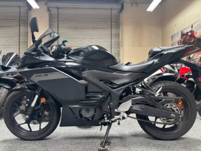 2025 Yamaha R3 ABS