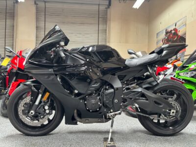 2021 Yamaha R1