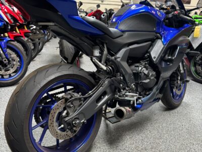 2022 YAMAHA R7