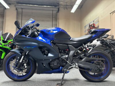 2022 YAMAHA R7