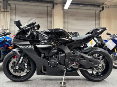2024 Yamaha R1
