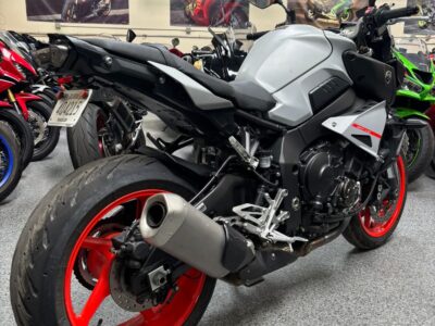 2019 YAMAHA MT10 MT-10