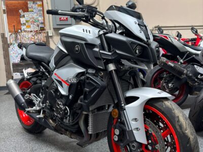 2019 YAMAHA MT10 MT-10