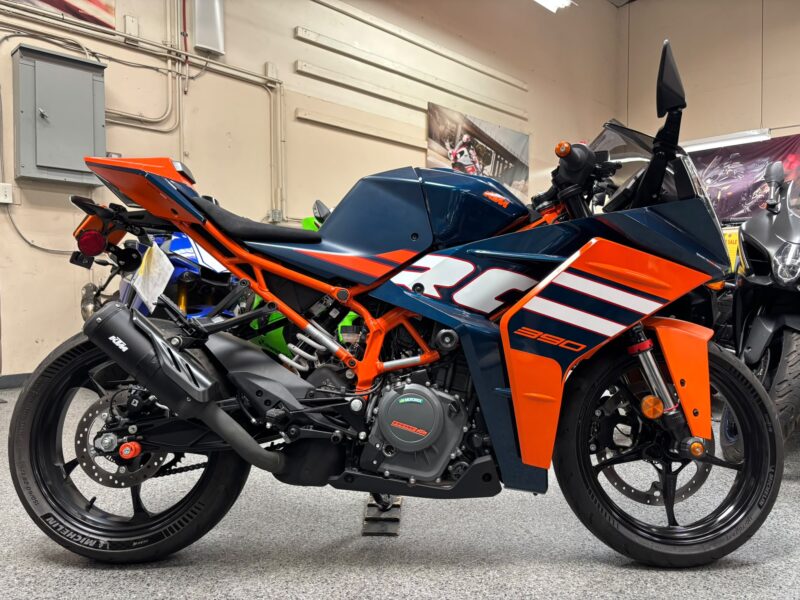 2024 KTM RC390