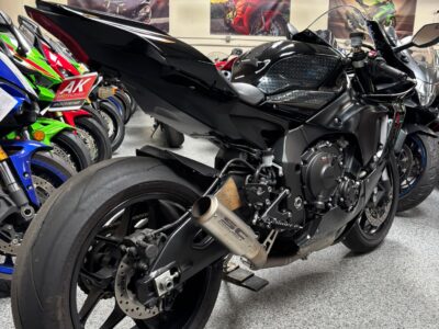 2022 Yamaha R1