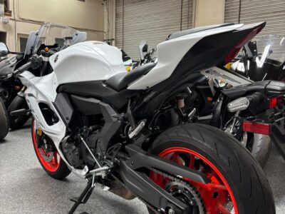 2023 YAMAHA R7