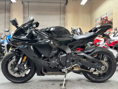 2022 Yamaha R1