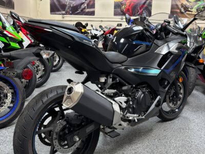 2025 Kawasaki Ninja 500 ABS