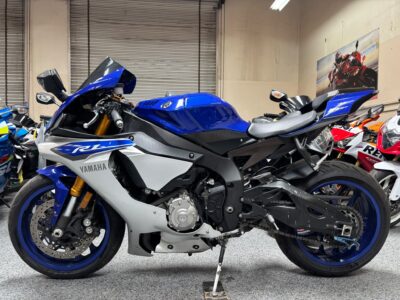 2015 Yamaha R1