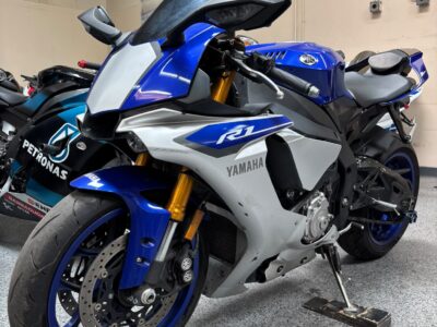 2015 Yamaha R1