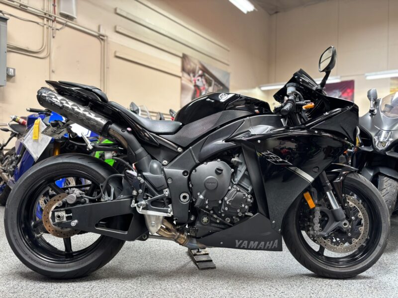 2012 Yamaha R1