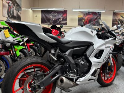 2023 YAMAHA R7