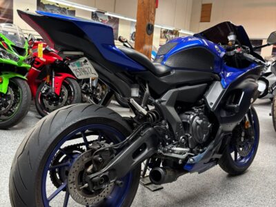 2022 YAMAHA R7